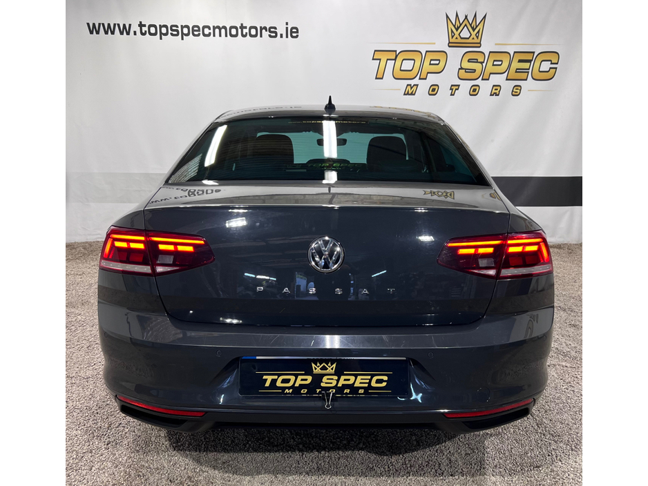 2020 Volkswagen Passat TDI SEL S-A 4DR AUTO €19,700
