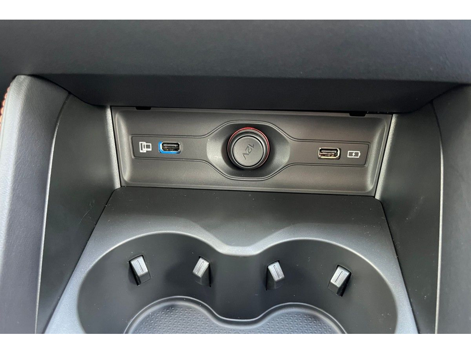 2025 MG HS - image 11