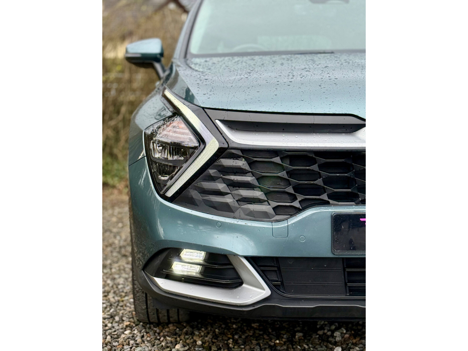 2022 Kia Sportage - image 7