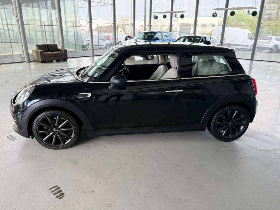 2015 MINI Hatch 1.5 3DR COOPER €9,950