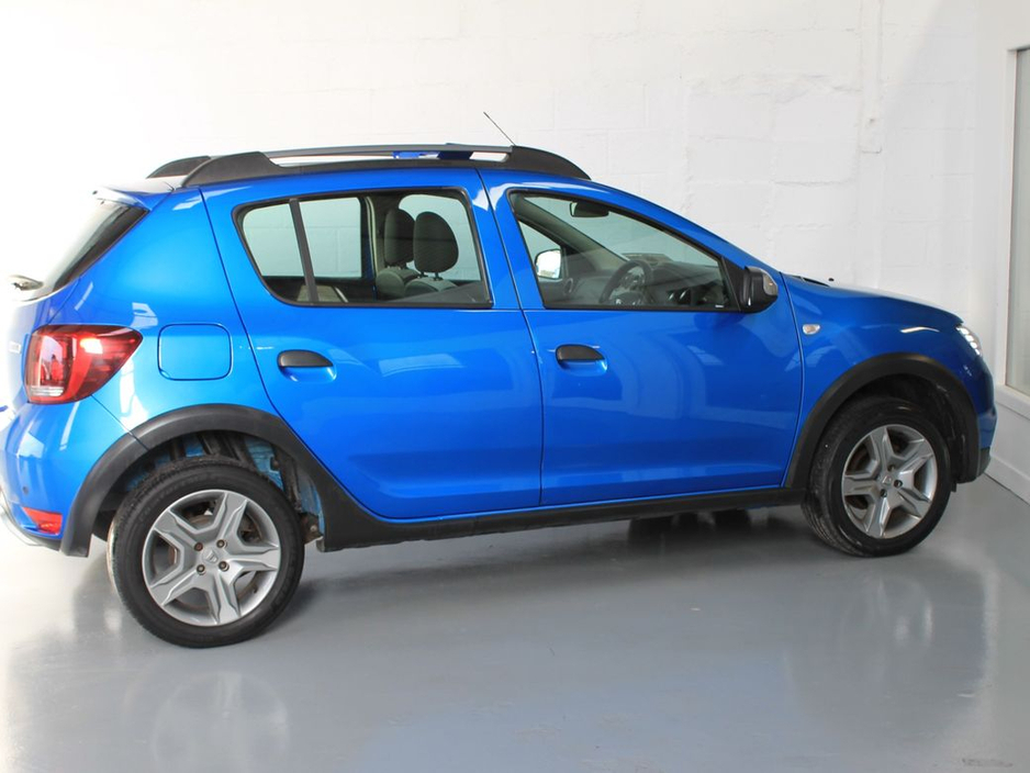2017 Dacia Sandero 0.9tce (90) Laureate S/S 5DR €8,499