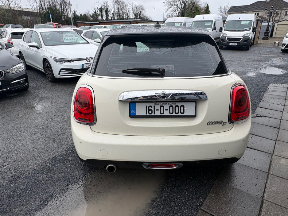 2016 MINI Cooper - image 7