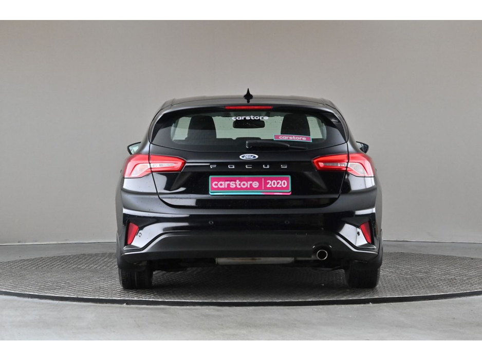 2020 Ford Focus - image 18