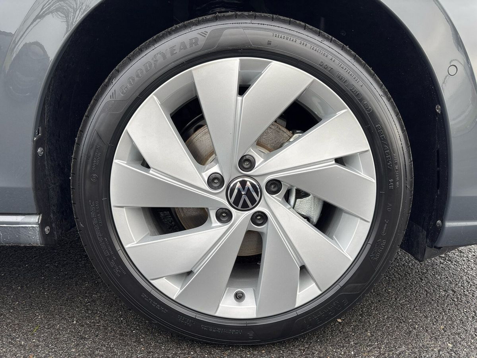 2026 Volkswagen Golf  €39,440