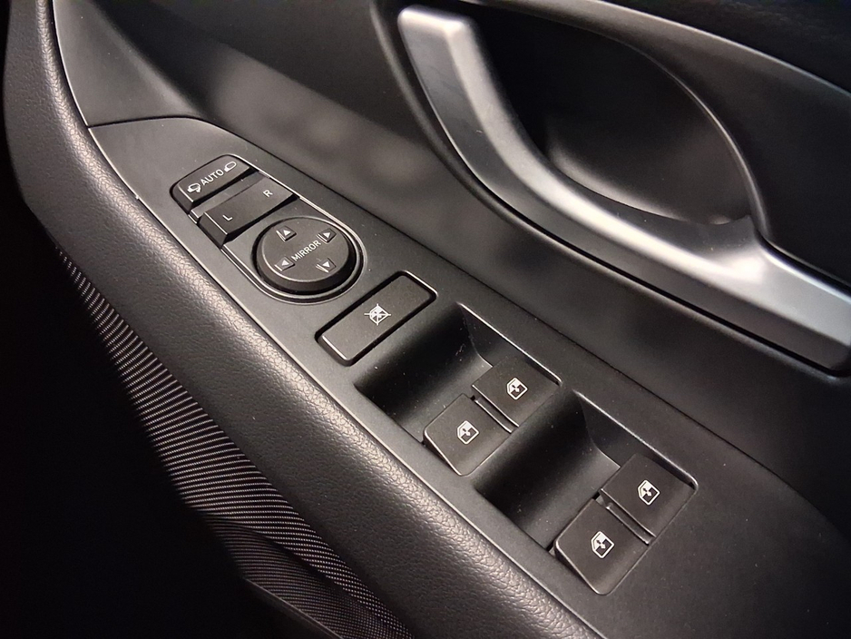 2018 Hyundai i30 - image 11