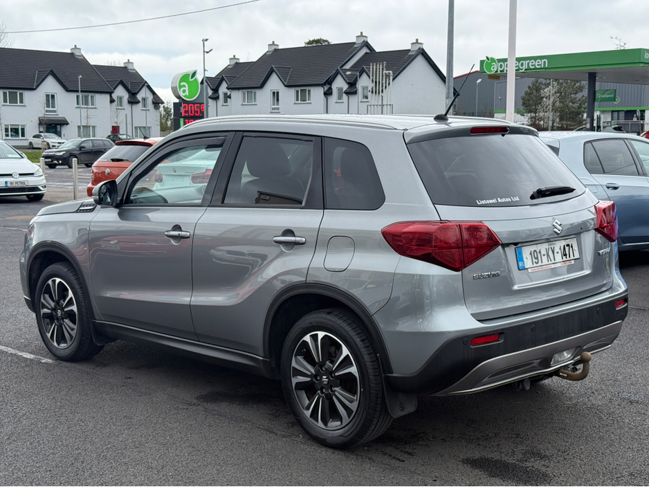 2019 Suzuki Vitara - image 7