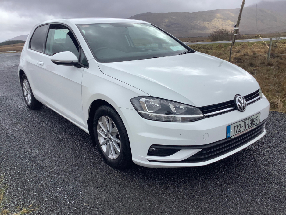 2017 Volkswagen Golf - image 20