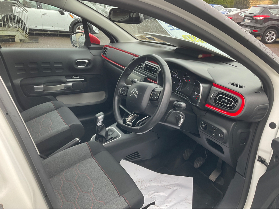 2017 Citroen C3 - image 2