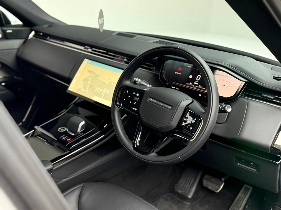 2026 Land Rover Range Rover Sport 261 (2026) RANGE ROVER SPORT EDITION €137,990