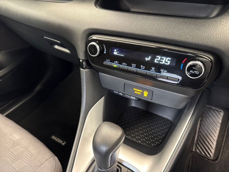 2025 Mazda Mazda2 - image 17