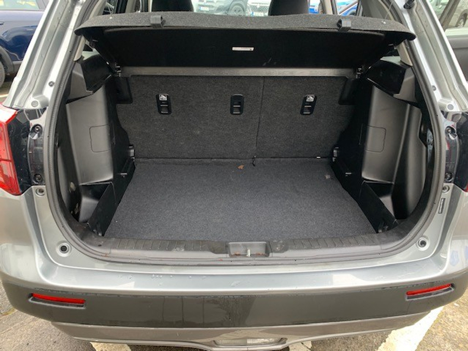 2022 Suzuki Vitara - image 11