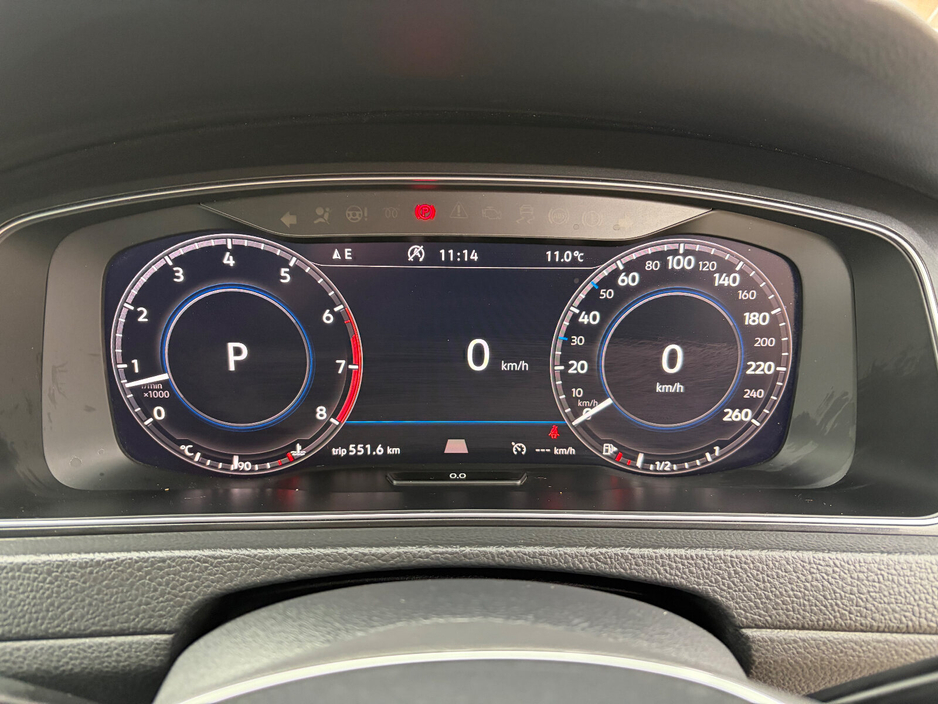 2018 Volkswagen Golf - image 3