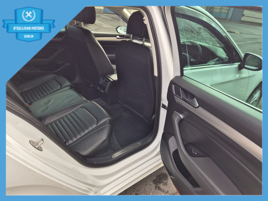 2016 Volkswagen Passat - image 23