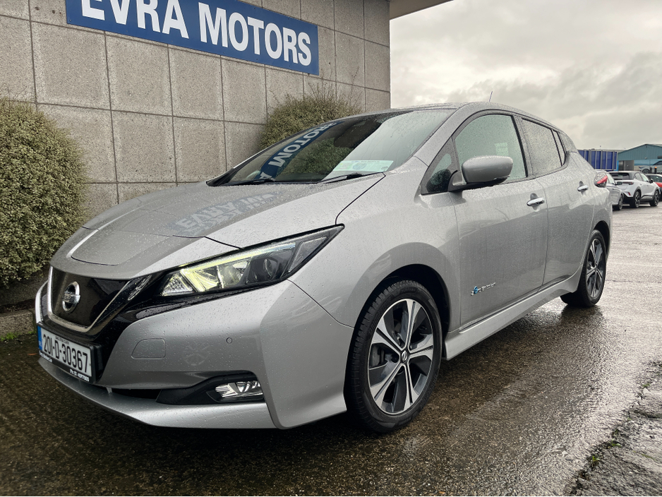 2020 Nissan Leaf N-CONNECTA EV //LOW MILES//HIGH SPEC//HEATED FRONT AND REAR SEATS//360 PARKING CAMERAS//KEYLESS ENTRY//ADAPTIVE CRUISE CONTROL// €13,950