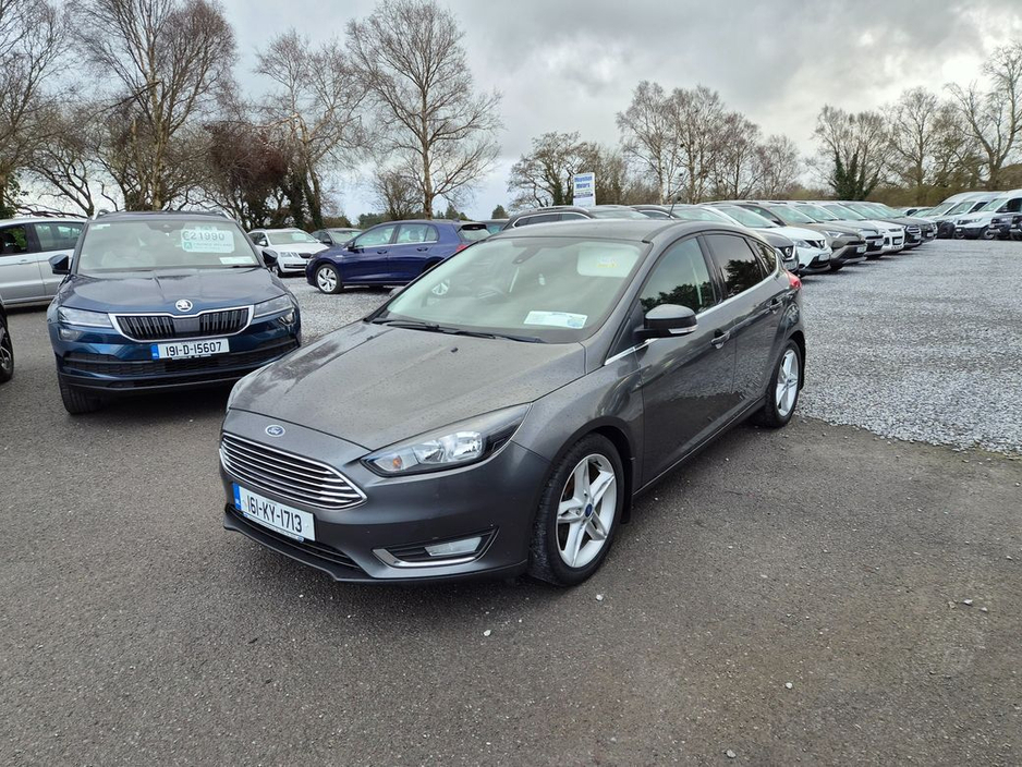 2016 Ford Focus - image 10