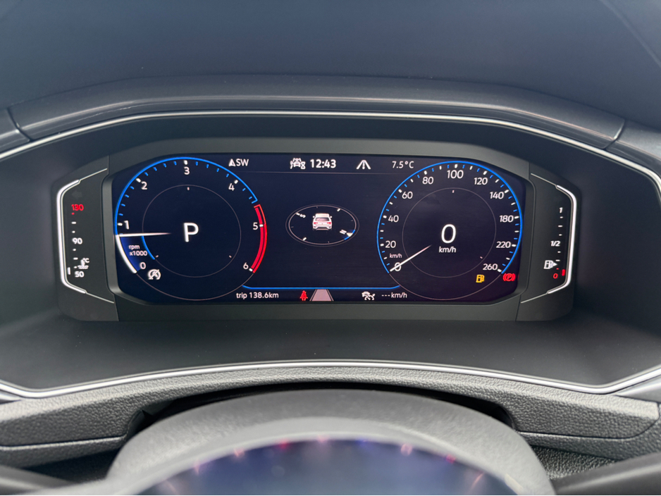 2022 Volkswagen T-Roc STYLE 2.0 150BHP AUTO * REAR VIEW CAMERA, PARKING SENSORS FRONT & REAR, APPLE CARPLAY//ANDROID AUTO, ADAPTIVE CRUISE CONTROL, ISOFIX CHILD SEAT ANCHOR, DUAL ZONE CLIMATE CONTROL, 2 YEAR NEW NCT * €30,950