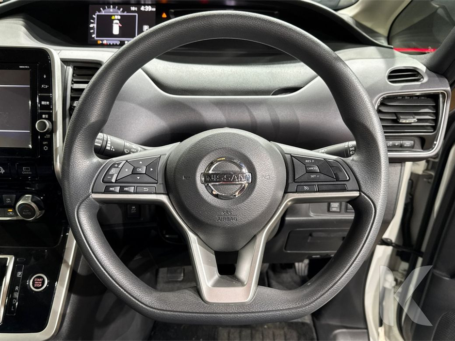 2018 Nissan Serena "8-SEATER" 2.0L HYBRID AUTOMATIC - CRUISE CONTROL - BLUETOOTH AUDIO - REVERSE CAMERA - POWER SLIDING DOORS €20,950