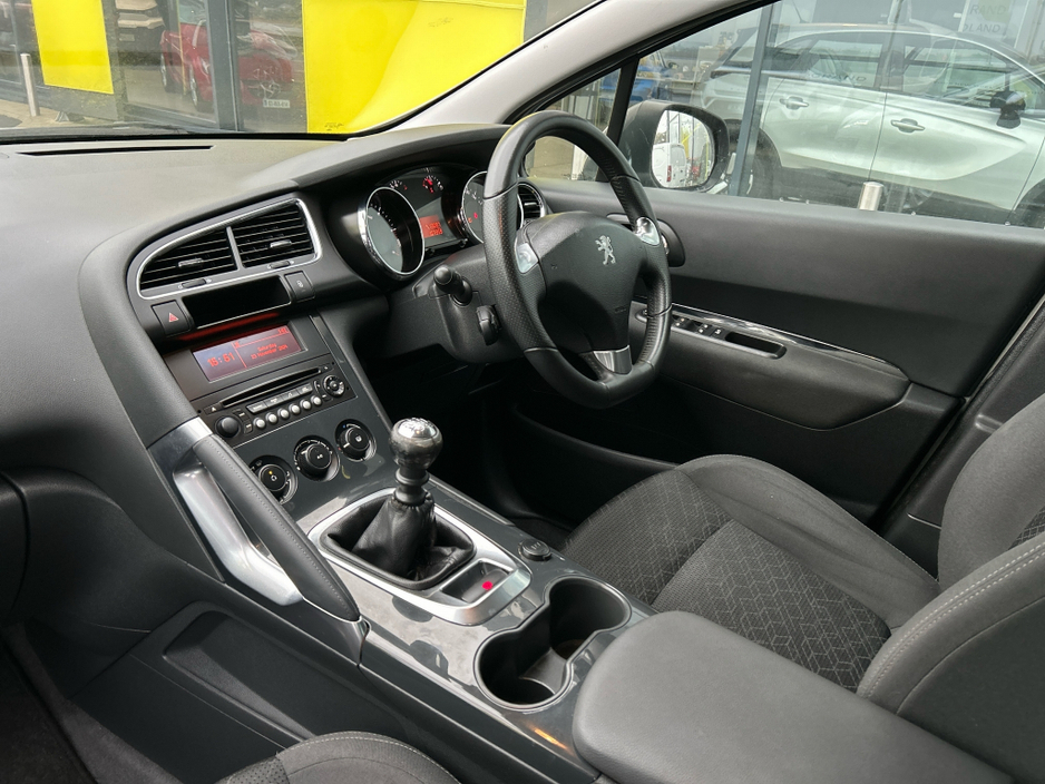 2016 Peugeot 3008 1.6 Hdi 115 bhp Active €9,950