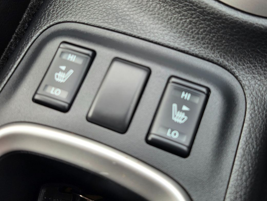 2020 Nissan Navara - image 16