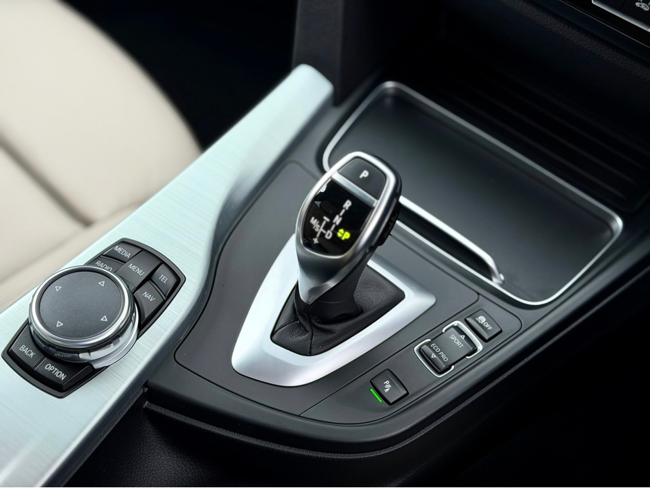 2016 BMW 4 Series - image 16