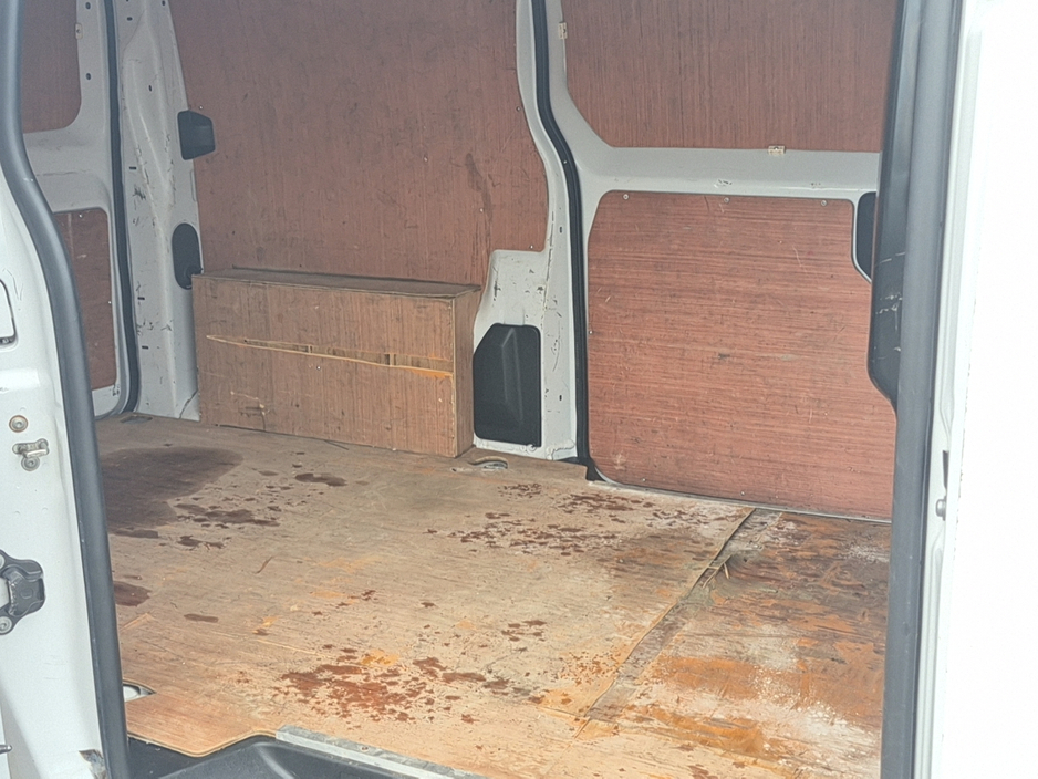 2022 Peugeot Expert - image 18