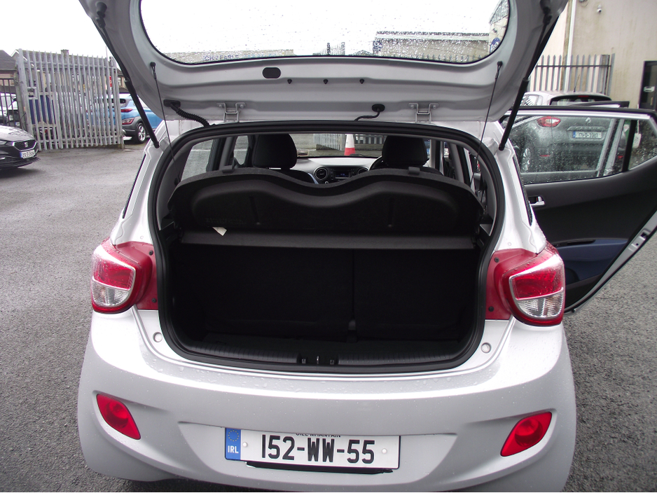 2015 Hyundai i10 1.0 DELUXE AUTO 5DR