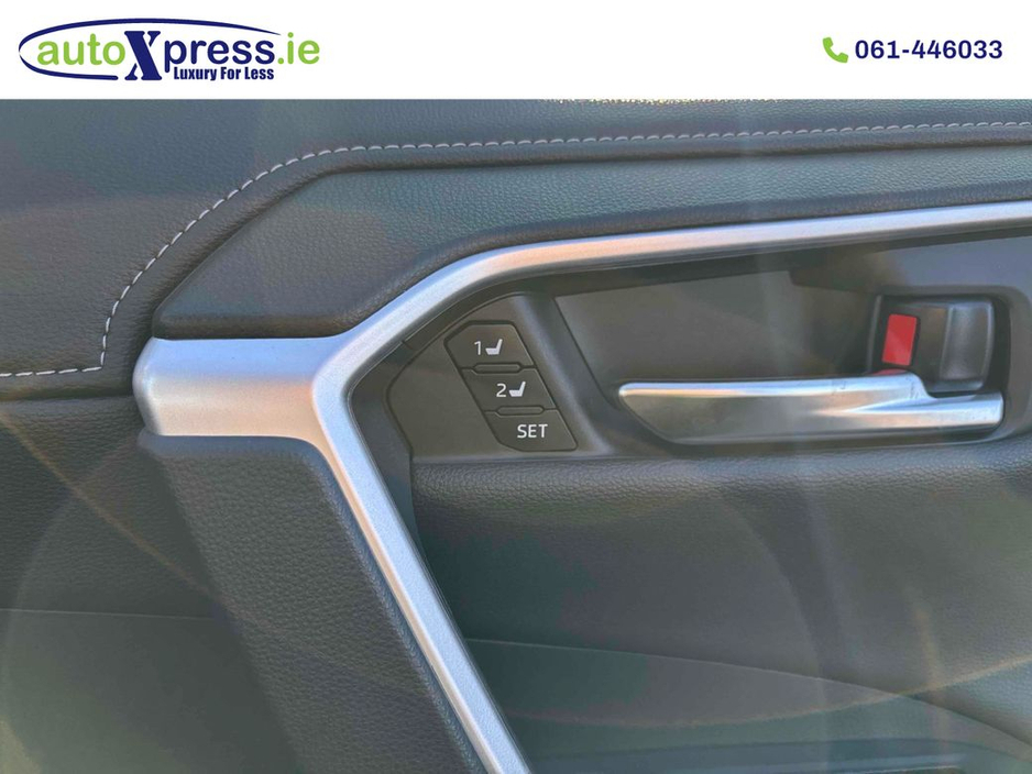 2021 Toyota Rav4 - image 9