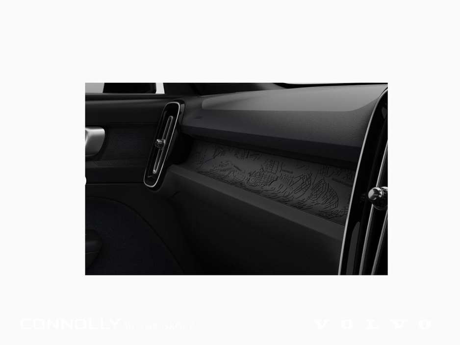 2026 Volvo EX40 Core Single Motor €48,860