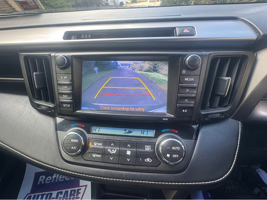 2016 Toyota Rav4 - image 5