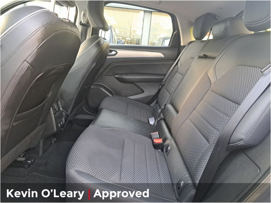 2021 Renault Arkana - image 9