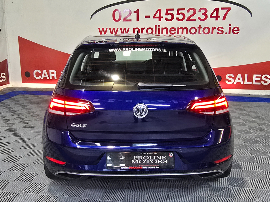 2018 Volkswagen Golf - image 12