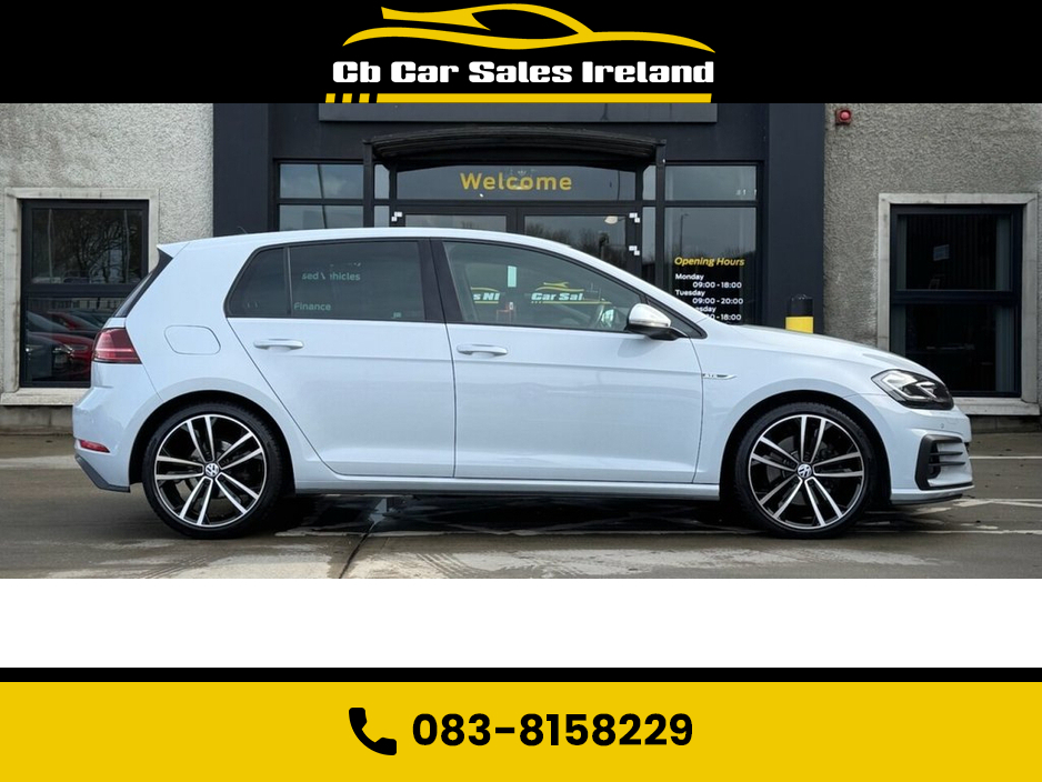 2017 Volkswagen Golf - image 3