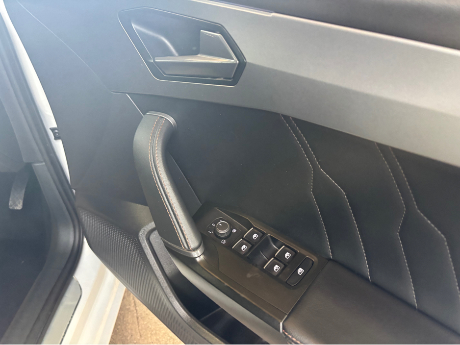 2023 Cupra Leon - image 14