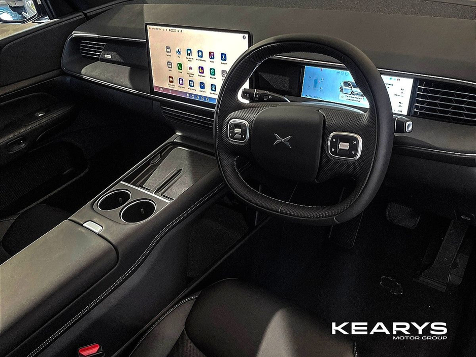 2025 Xpeng G6 - image 11