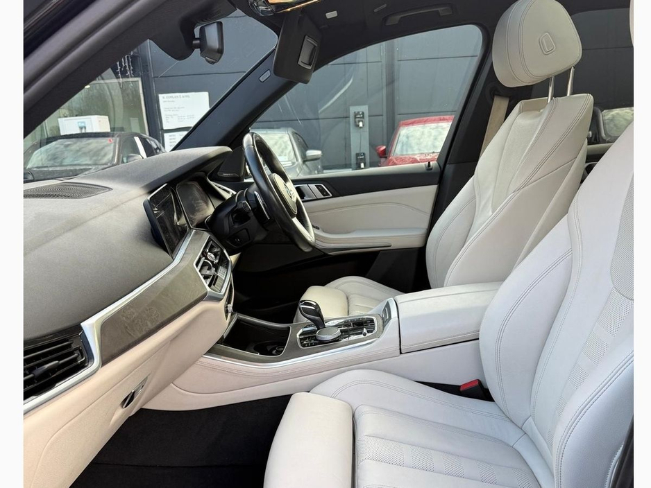 2019 BMW X5 xDrive30d M Sport €64,950