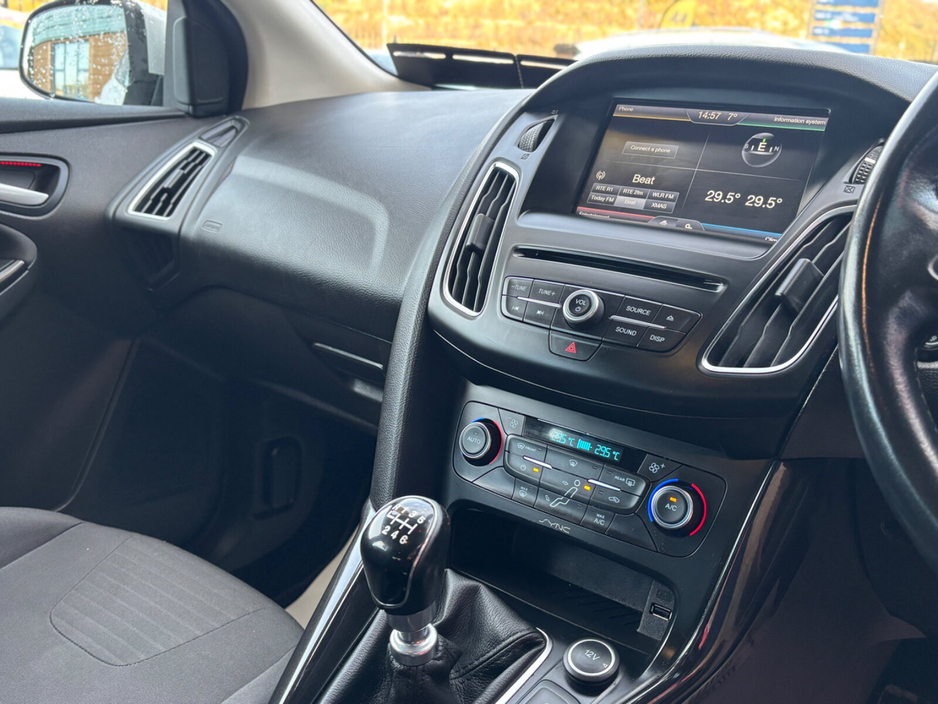 2015 Ford Focus 1.6 TDCi 95PS Titanium €8,950