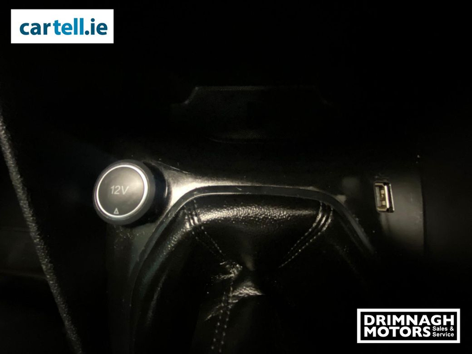 2018 Ford Fiesta Zetec 1.1 70PS 5M 4DR €12,950