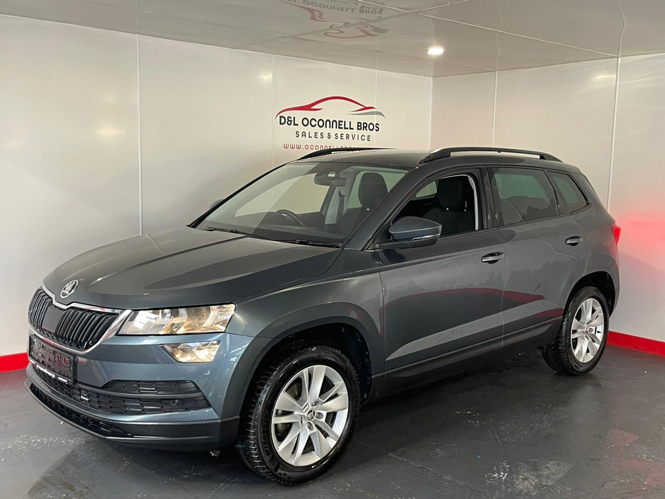 2020 Skoda Karoq - image 17