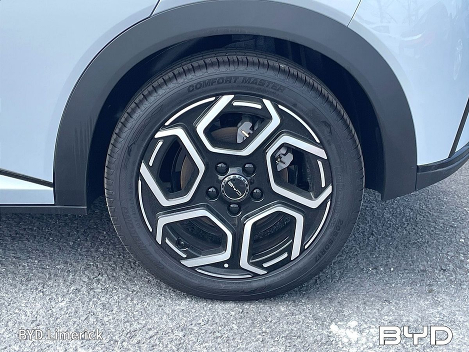 2026 BYD Dolphin "261 Delivery" BYD Dolphin, Comfort (60kWh, 204PS) Adaptive & Intelligent Cruise Control 12.8 Electric Rotary Touchscreen - Bluetooth & USB Heated Front Seats 17 Bi-Colour Alloy Wheels €34,069