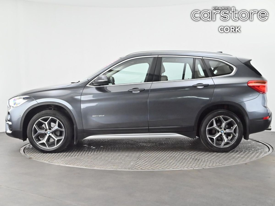 2017 BMW X1 - image 6