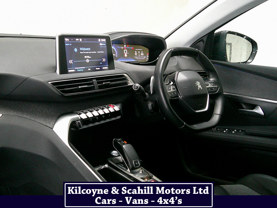 2020 Peugeot 3008 - image 16