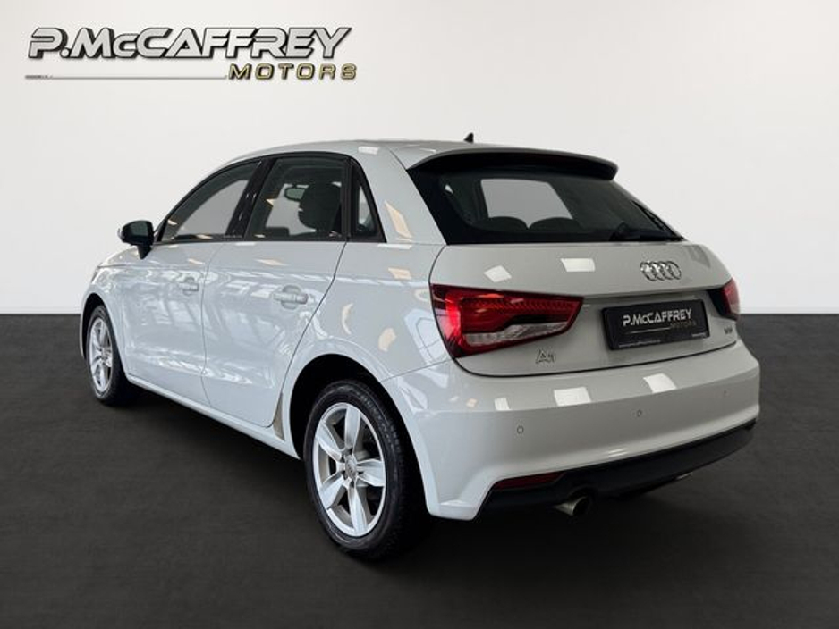 2017 Audi A1 - image 7