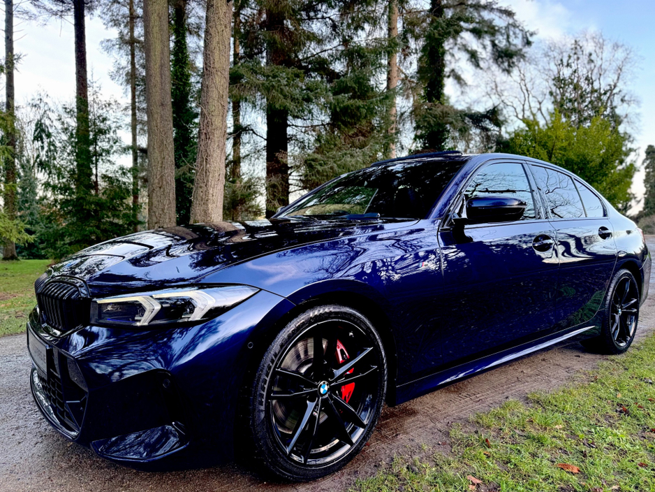 2024 BMW 3 Series - image 36