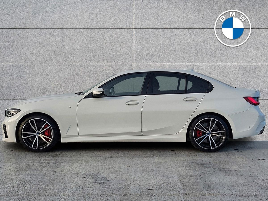 2022 BMW 3 Series 330d M Sport Saloon €49,995