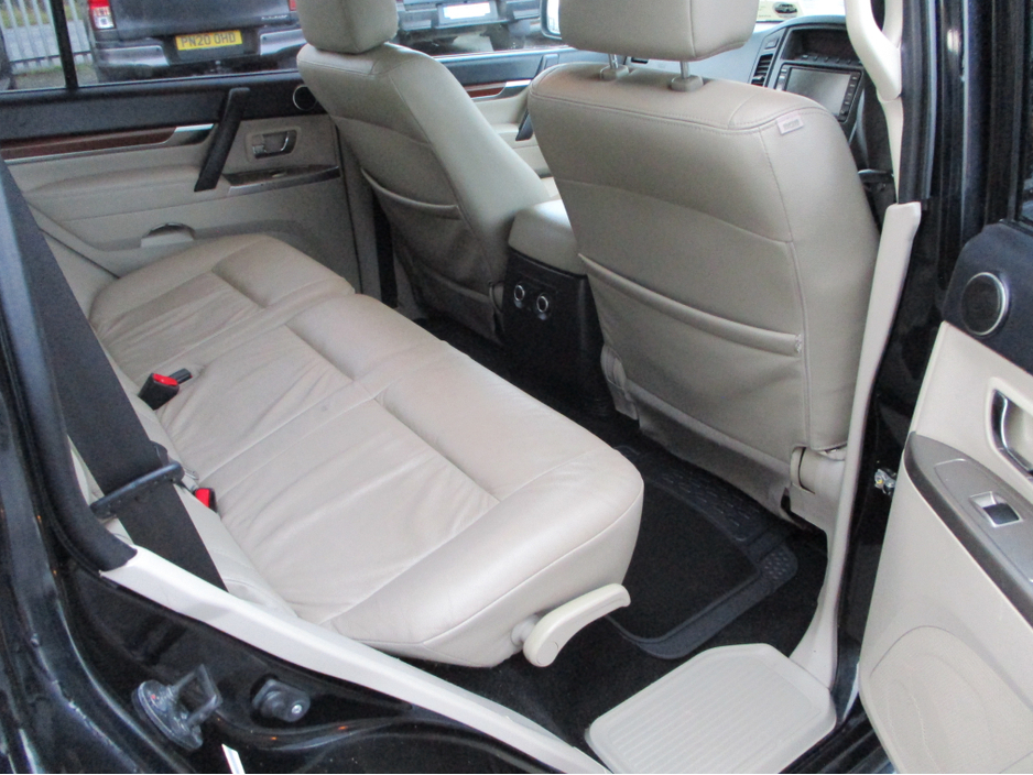 2012 Mitsubishi Pajero 3.2 DID UTILITY AUTO €17,995