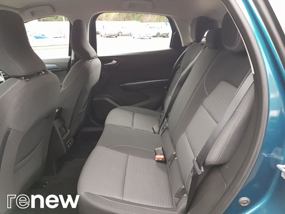 2023 Renault Arkana - image 11