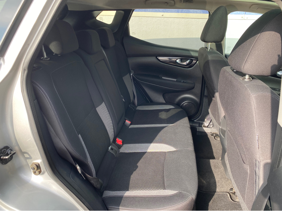 2018 Nissan Qashqai - image 7