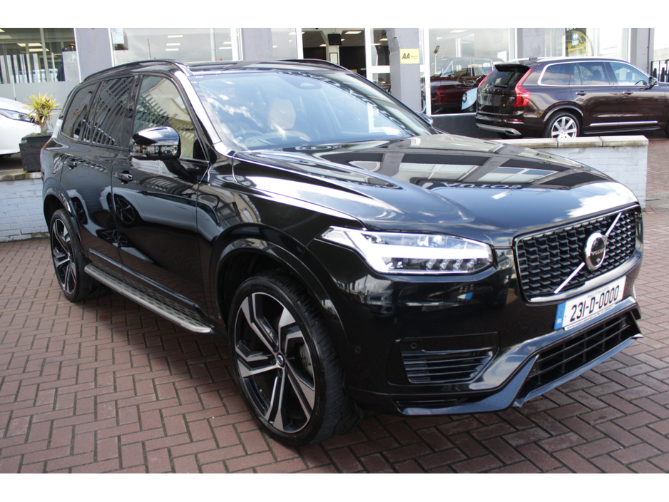 2023 Volvo XC90 - image 2