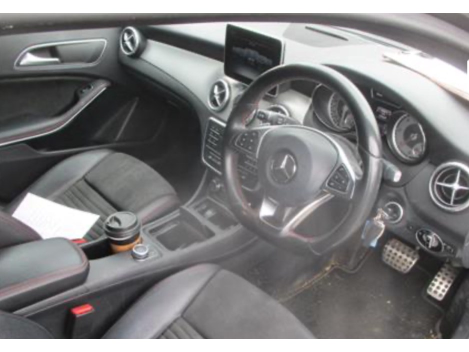 2016 Mercedes-Benz GLA Class - image 3