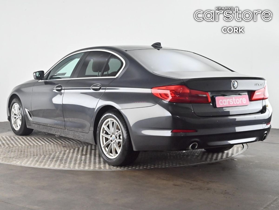 2020 BMW 5 Series - image 3